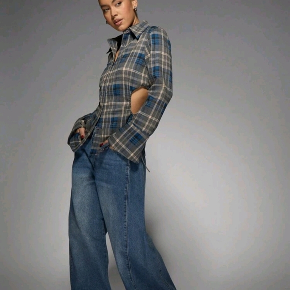 Checked Fitted Cut Out Sides Longline Shirt - Picture 3 of 4